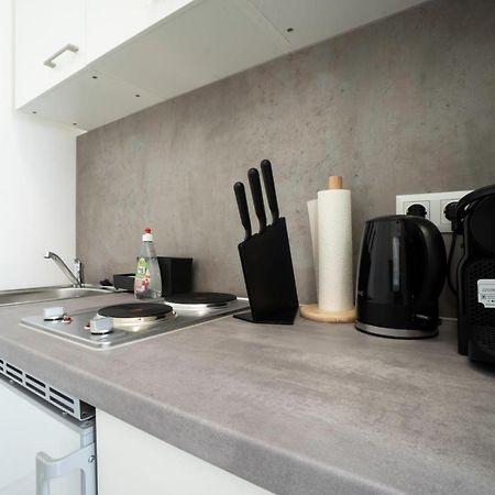 Modern 1-Bedroom Apartment Next To Praterstern Vienna Esterno foto
