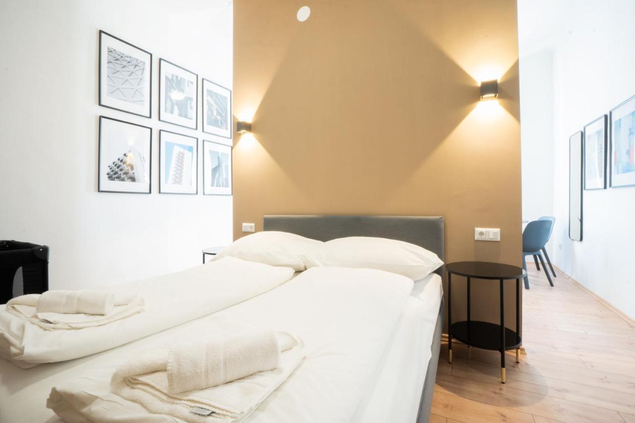 Modern 1-Bedroom Apartment Next To Praterstern Vienna Esterno foto