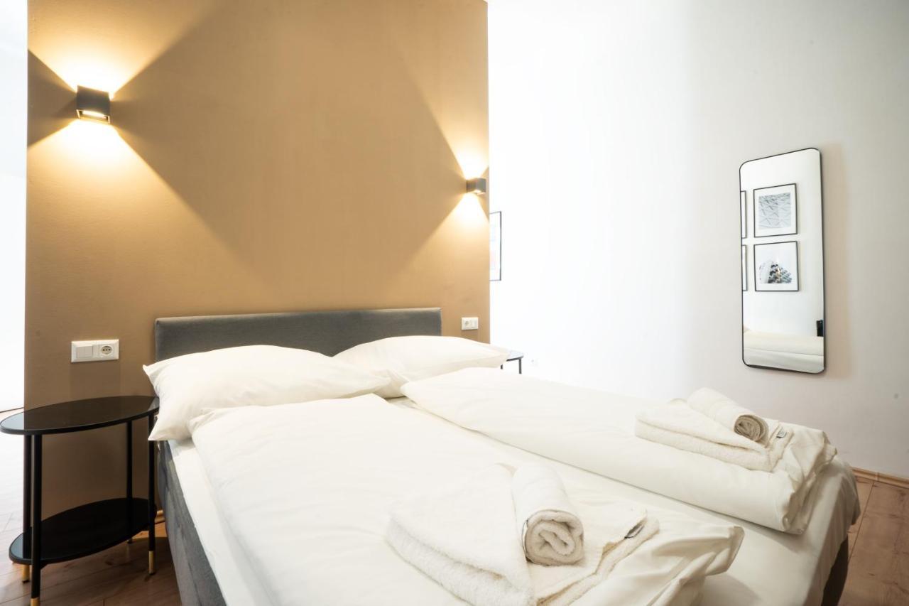 Modern 1-Bedroom Apartment Next To Praterstern Vienna Esterno foto